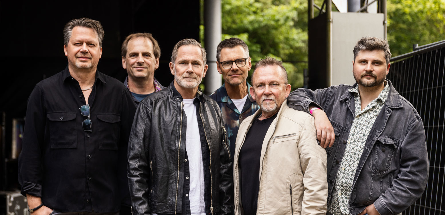 A Tribute to Dire Straits